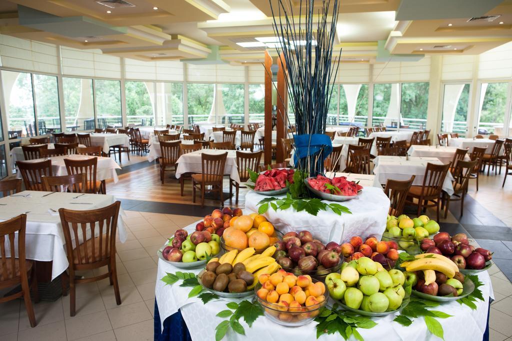 Hotel Laguna Garden อัลเบนา ภายนอก รูปภาพ