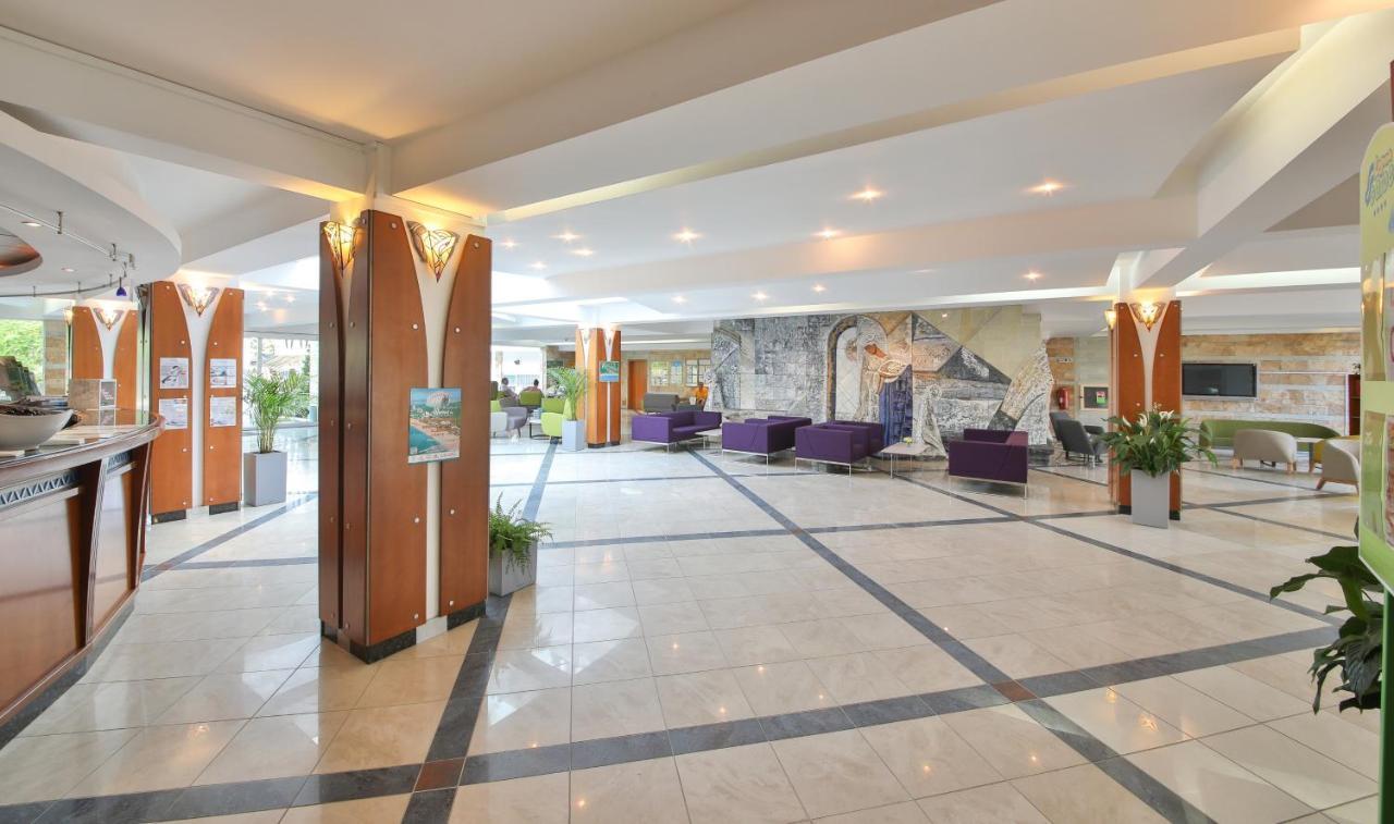 Hotel Laguna Garden อัลเบนา ภายนอก รูปภาพ