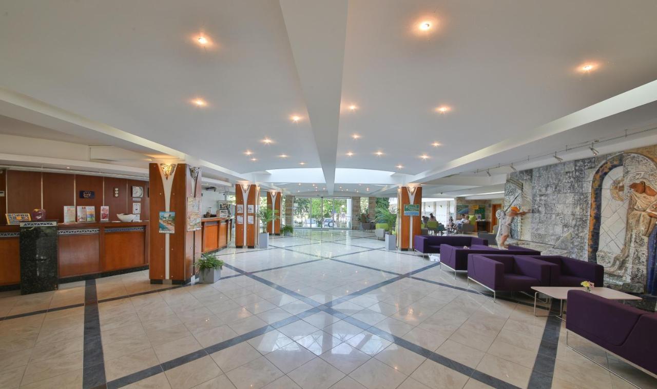 Hotel Laguna Garden อัลเบนา ภายนอก รูปภาพ