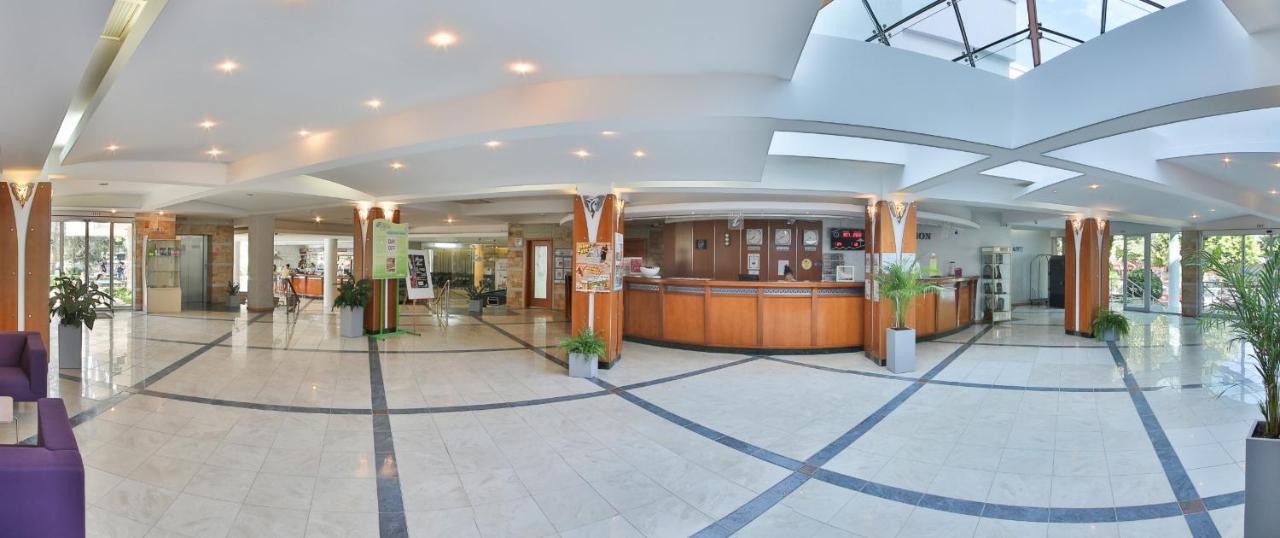 Hotel Laguna Garden อัลเบนา ภายนอก รูปภาพ